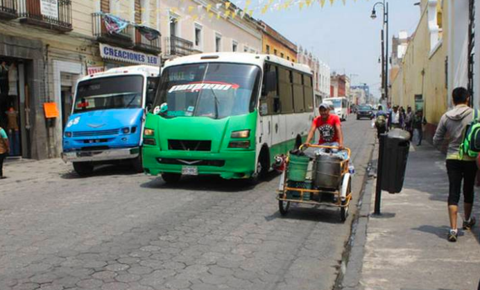 Extorsionan a choferes de Puebla para evitar ser asaltados